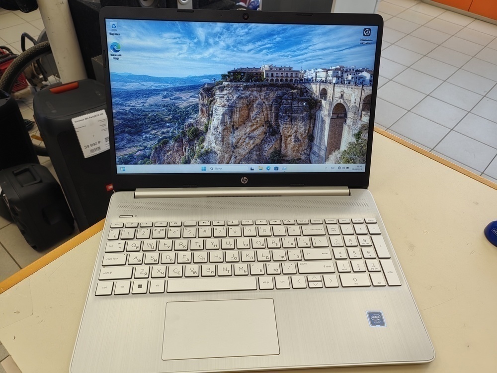 Ноутбук HP; Celeron N4120, Intel UHD Graphics 600, 8 Гб, 240 Гб, Нет