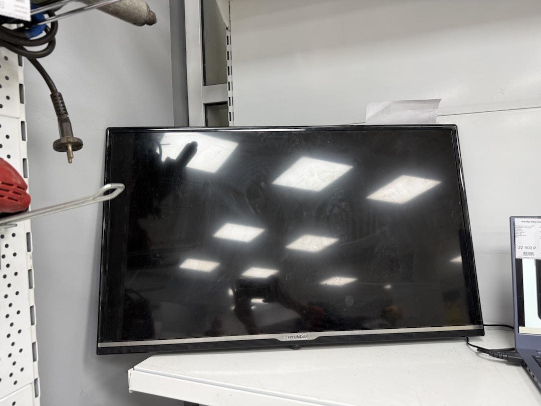 LED Телевизор Hyundai H-LED32ET3001
