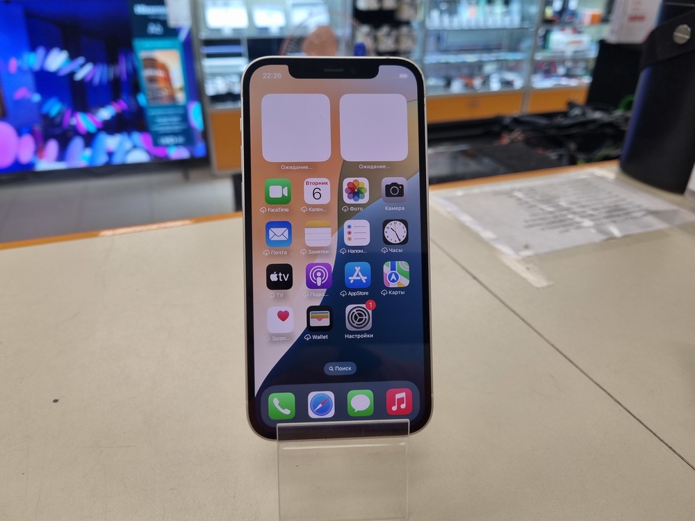 Смартфон Apple iPhone 12 64Gb