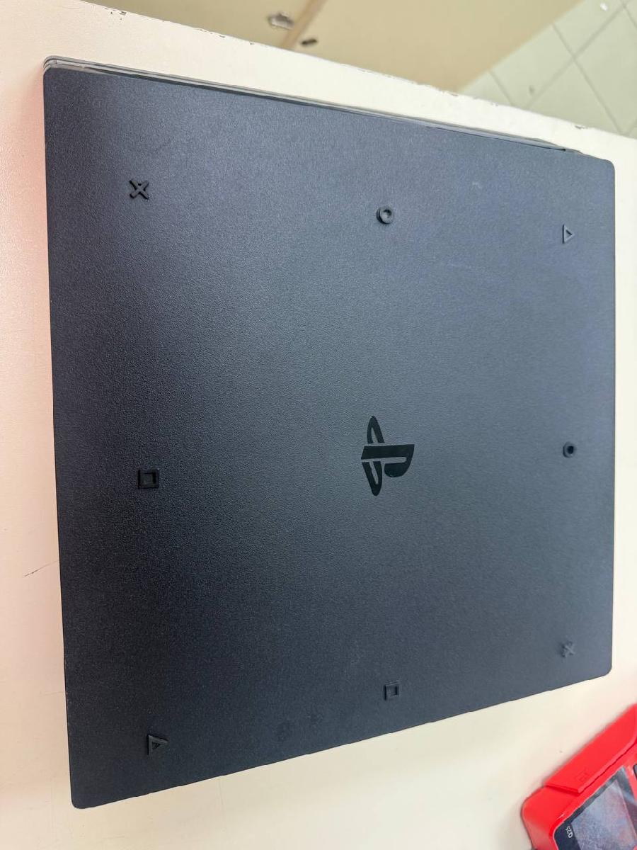 Игровая приставка PlayStation 4 Pro 1Tb