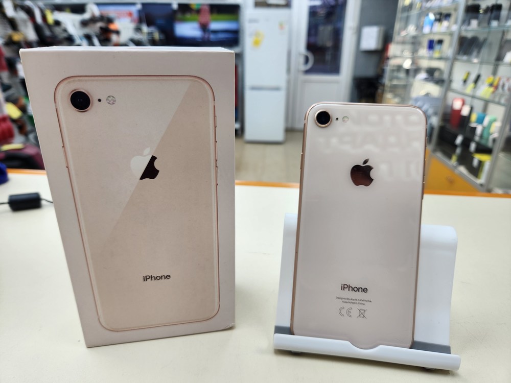 Смартфон Apple iPhone 8 64Gb