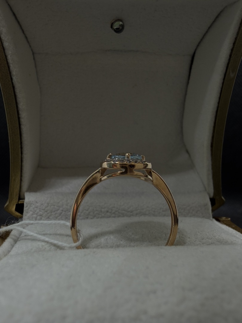 КОЛКМИ585 КОЛЬЦО С КАМНЯМИ (Au 585)