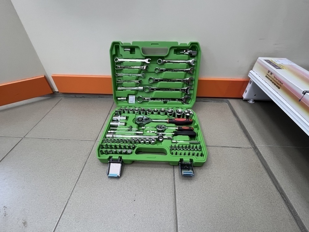Набор инструментов Prioritet TS-82