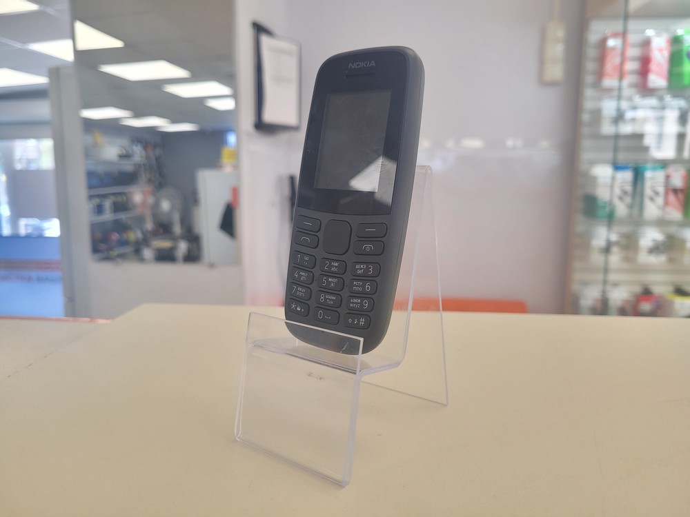 Смартфон Nokia 670