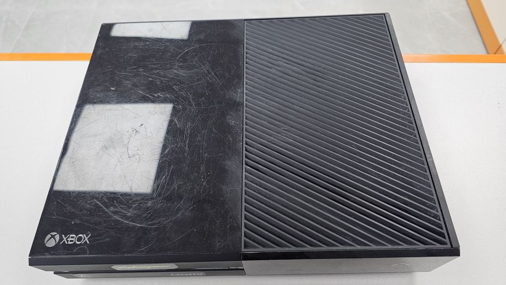 Игровая приставка Xbox One 500Gb