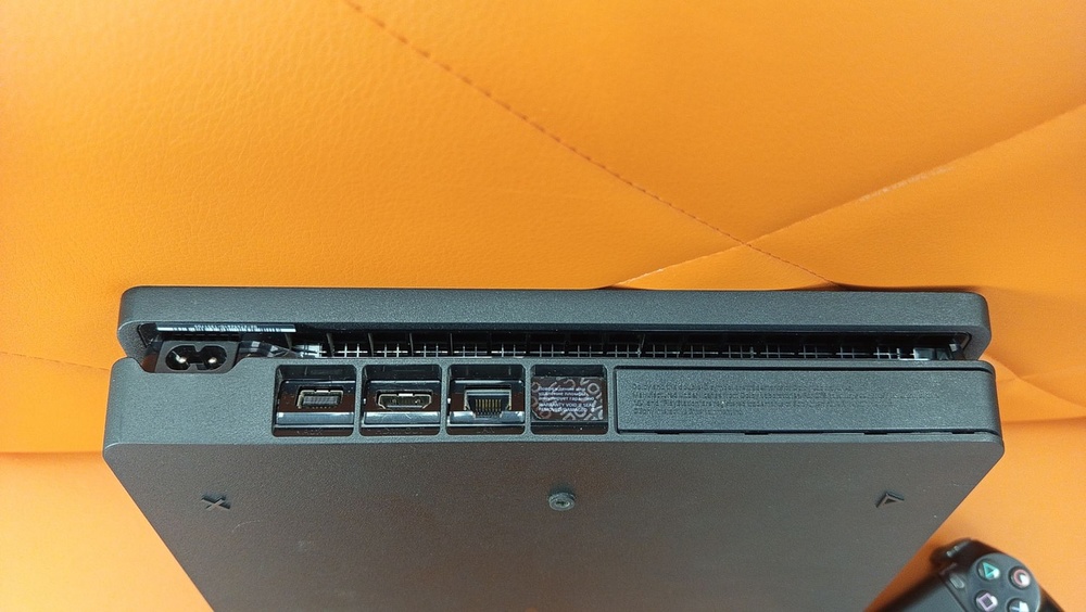 Игровая приставка PlayStation 4 Slim 1Tb