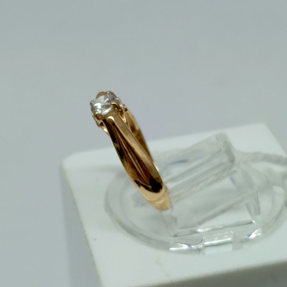 КОЛКМ585 КОЛЬЦО С КАМНЕМ (Au 585)