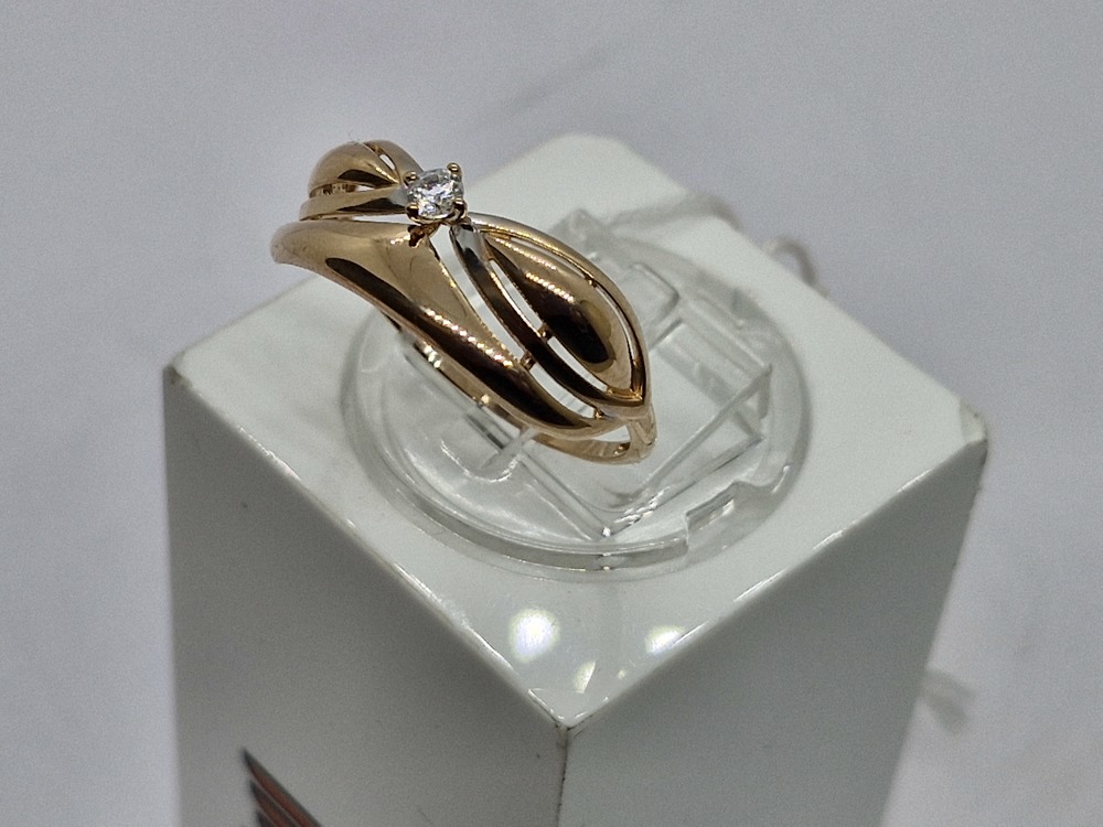 КОЛКМ585 КОЛЬЦО С КАМНЕМ (Au 585)