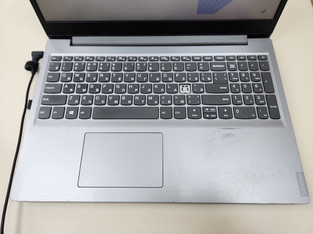 Ноутбук Lenovo; Ryzen 5 3500U, Radeon Vega 8, 8 Гб, 128 Гб, 1 Tb