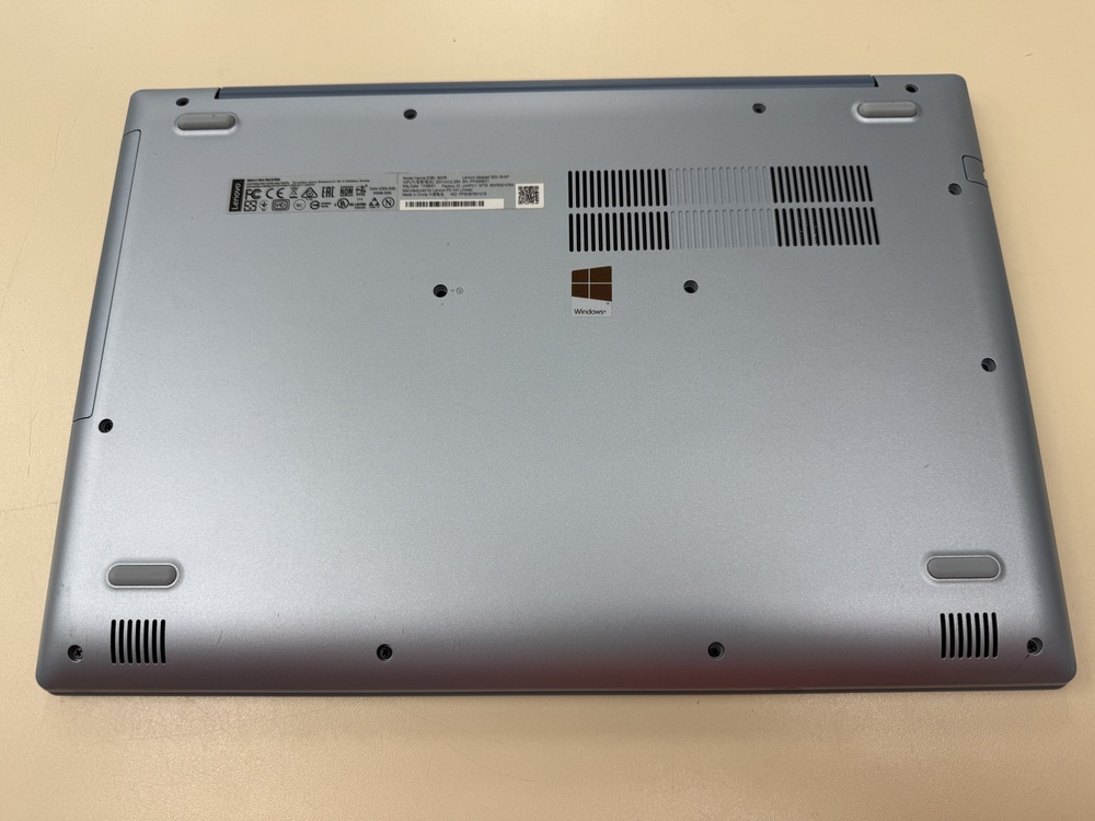 Ноутбук Lenovo 320; Celeron N3350, Intel HD Graphics 500, 4 Гб, 240 Гб, Нет