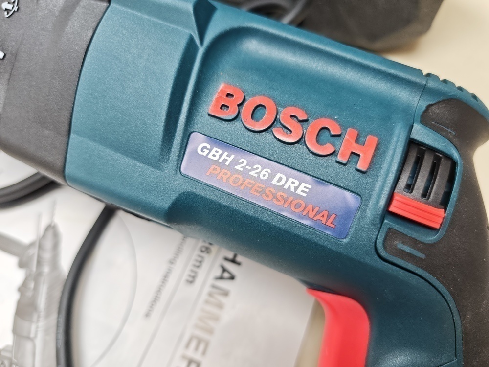 Перфоратор Bosch GBH 2-26 DRE;