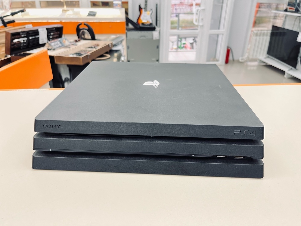 Игровая приставка PlayStation 4 Pro 1Tb