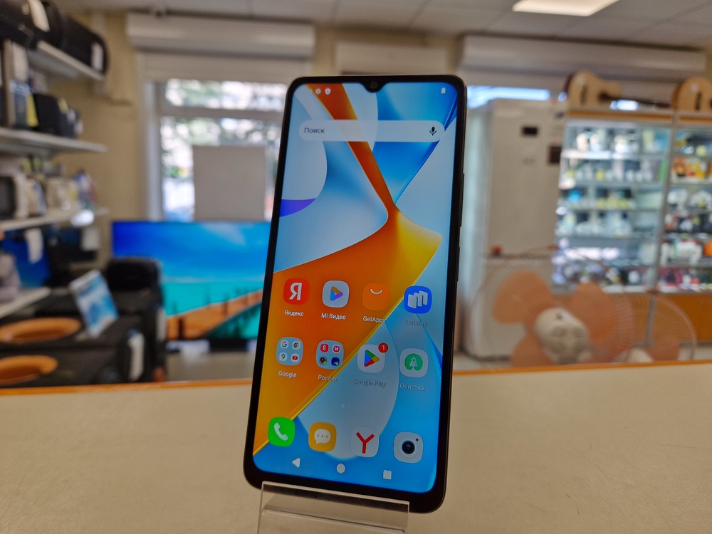 Смартфон Realme C61