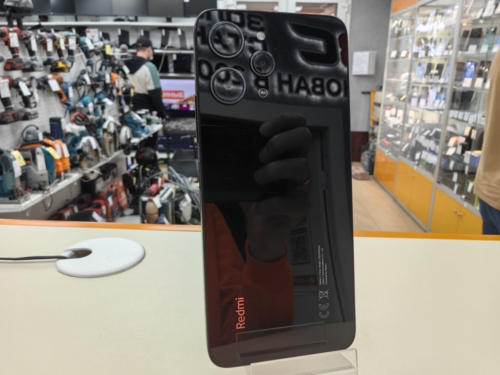 Смартфон Xiaomi Redmi 12 4/128
