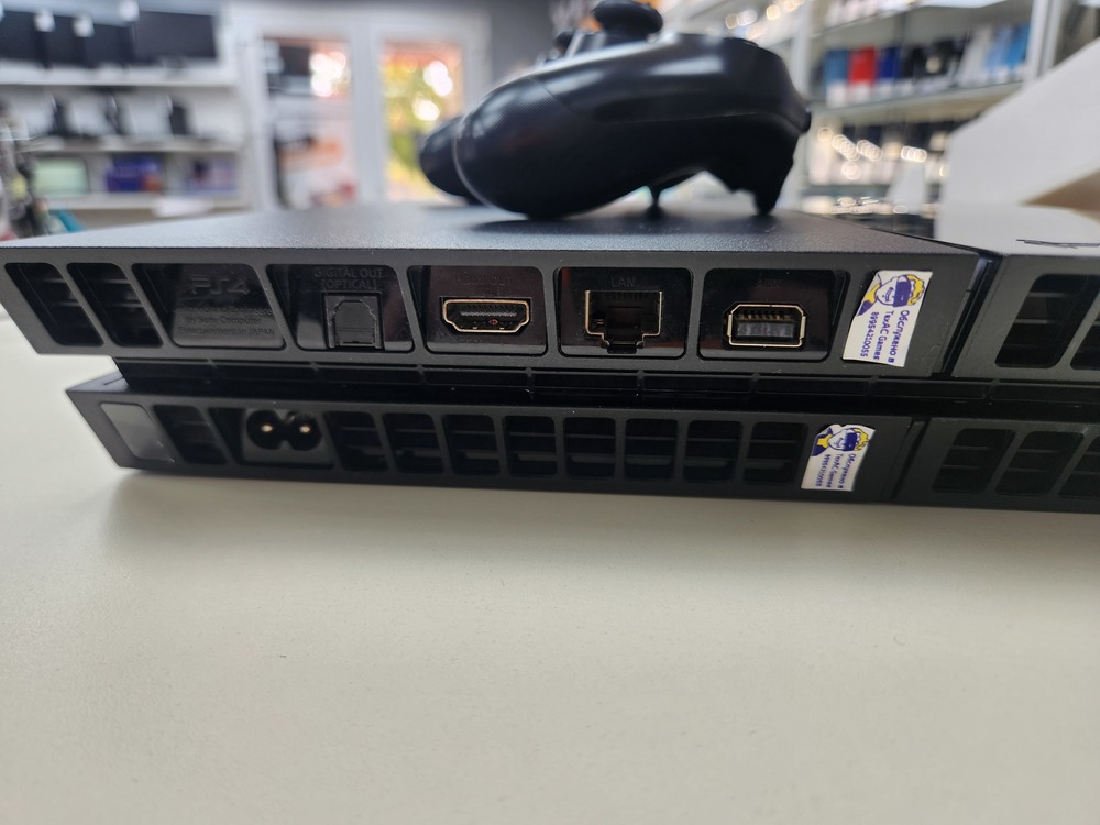 Игровая приставка PlayStation 4 FAT 500GB
