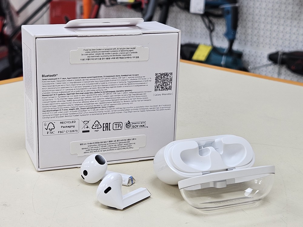 Наушники беспроводные Samsung BUDS 3