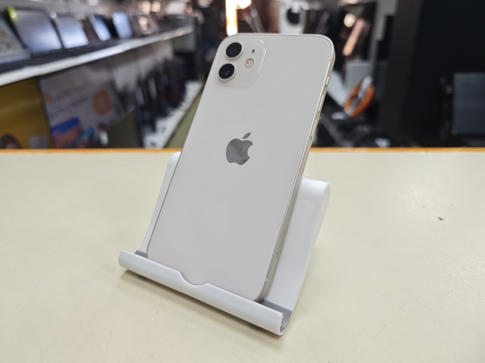 Смартфон Apple iPhone 12 128Gb