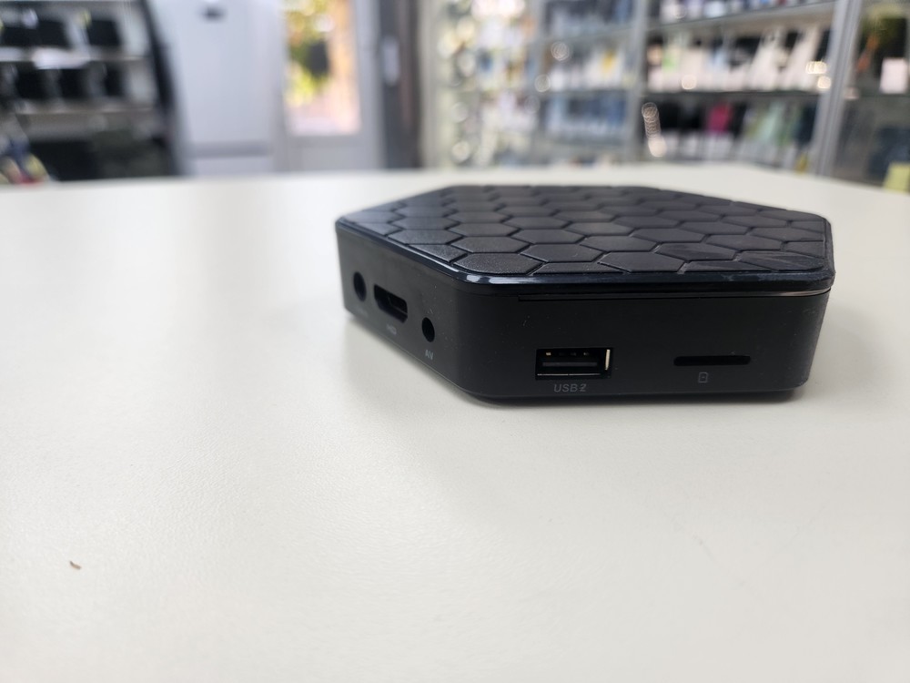 Smart-TV приставка IconBit Movie 2100