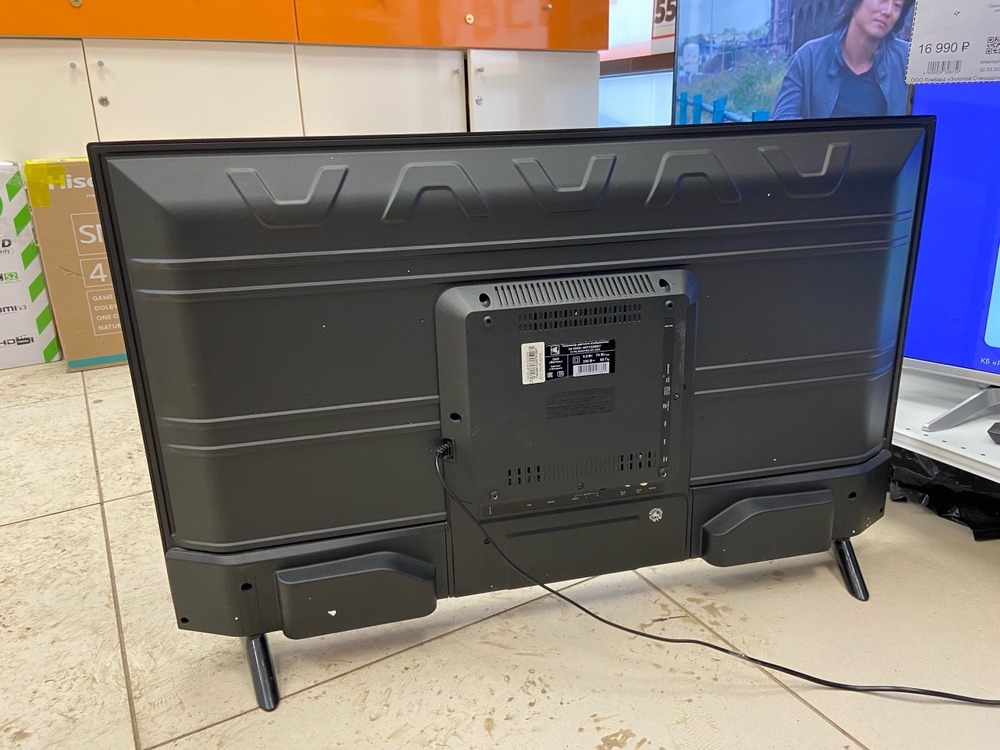 LED Телевизор HI VHIX-40F152MSY
