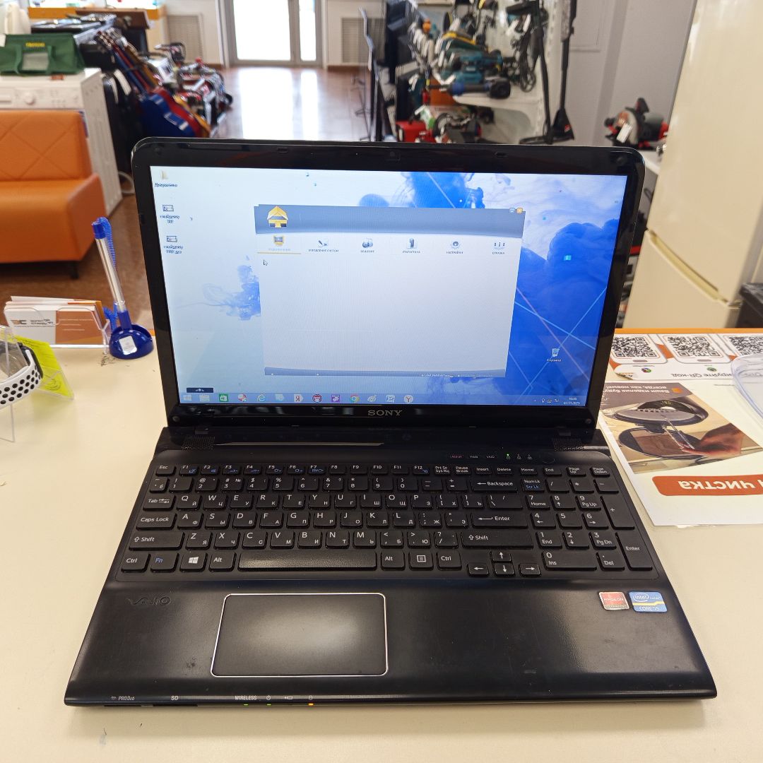 Ноутбук Sony; Core i5-3210M, Radeon HD 7500G, 4 Гб, Нет, 500 Гб