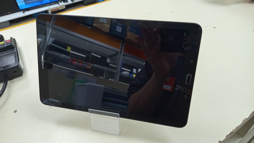 Планшет Samsung Galaxy Tab E 9.6 (SM-T561) 8Gb