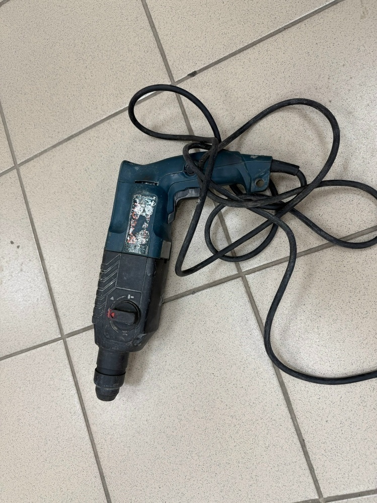 Перфоратор Bosch GBH 2-28