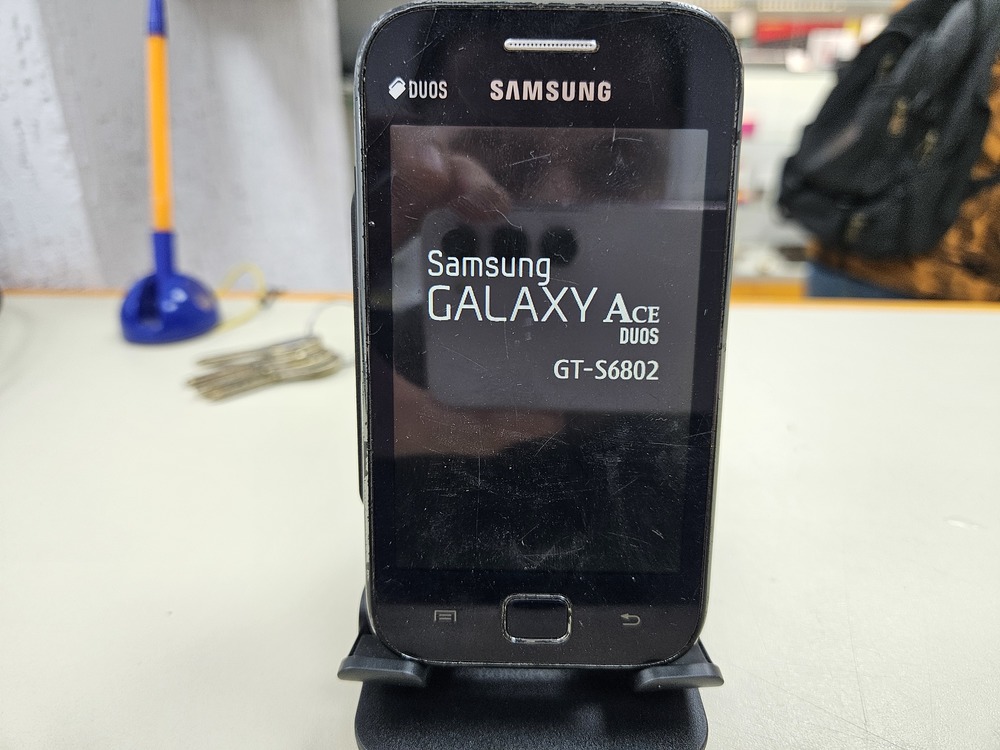 Смартфон Samsung GT-S6790