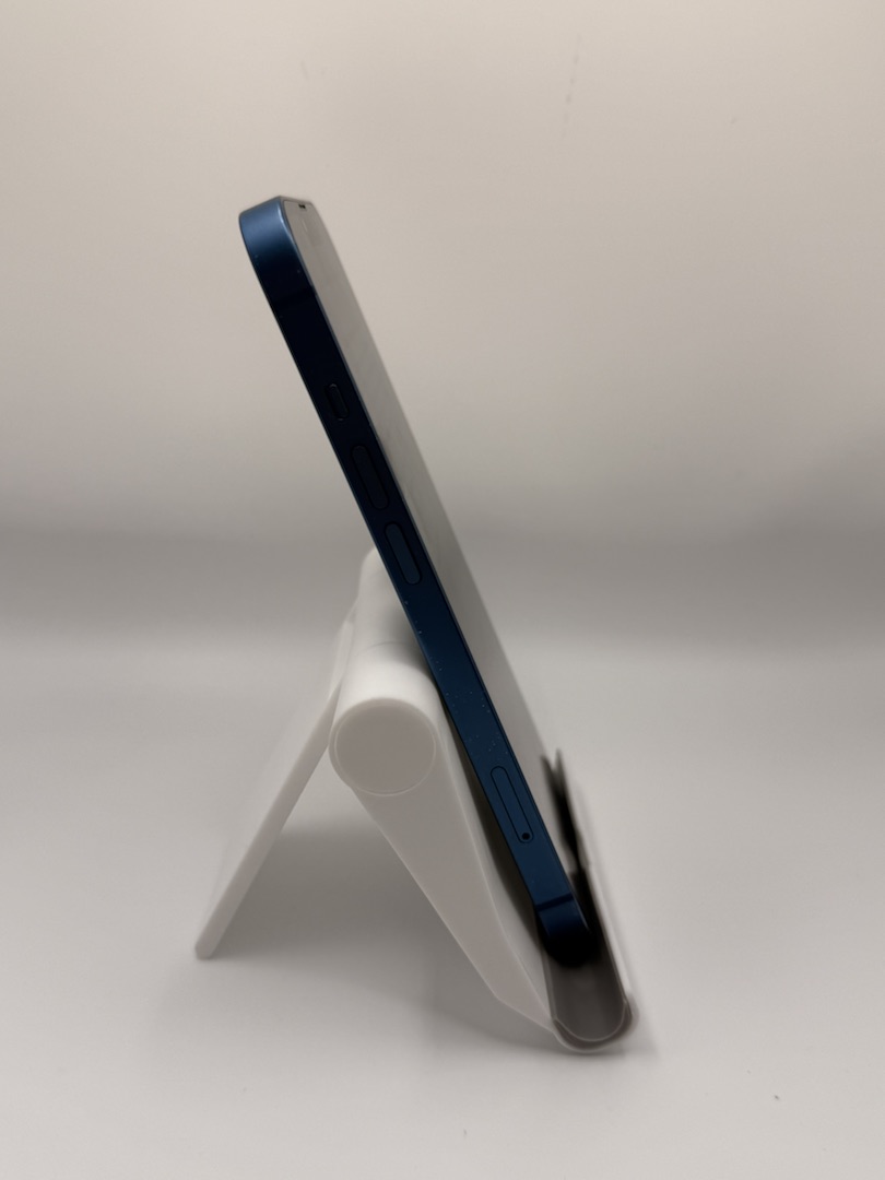 Смартфон Apple iPhone 13 128Gb