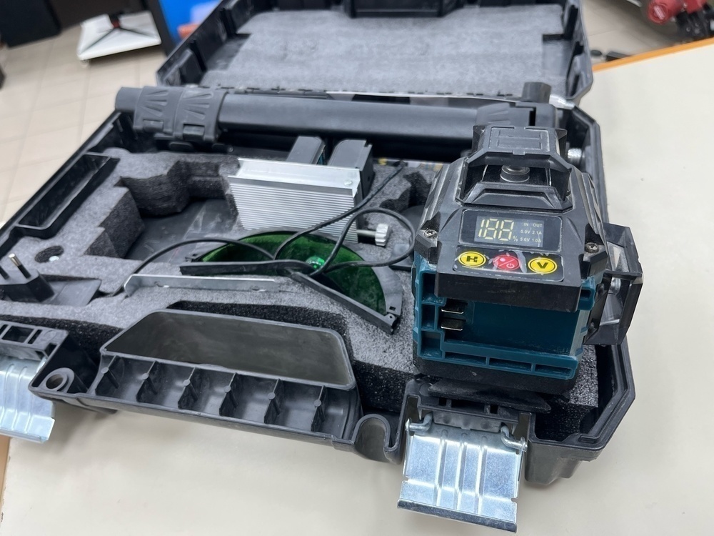НИВЕЛИР BOSCH GLL 2-80 P