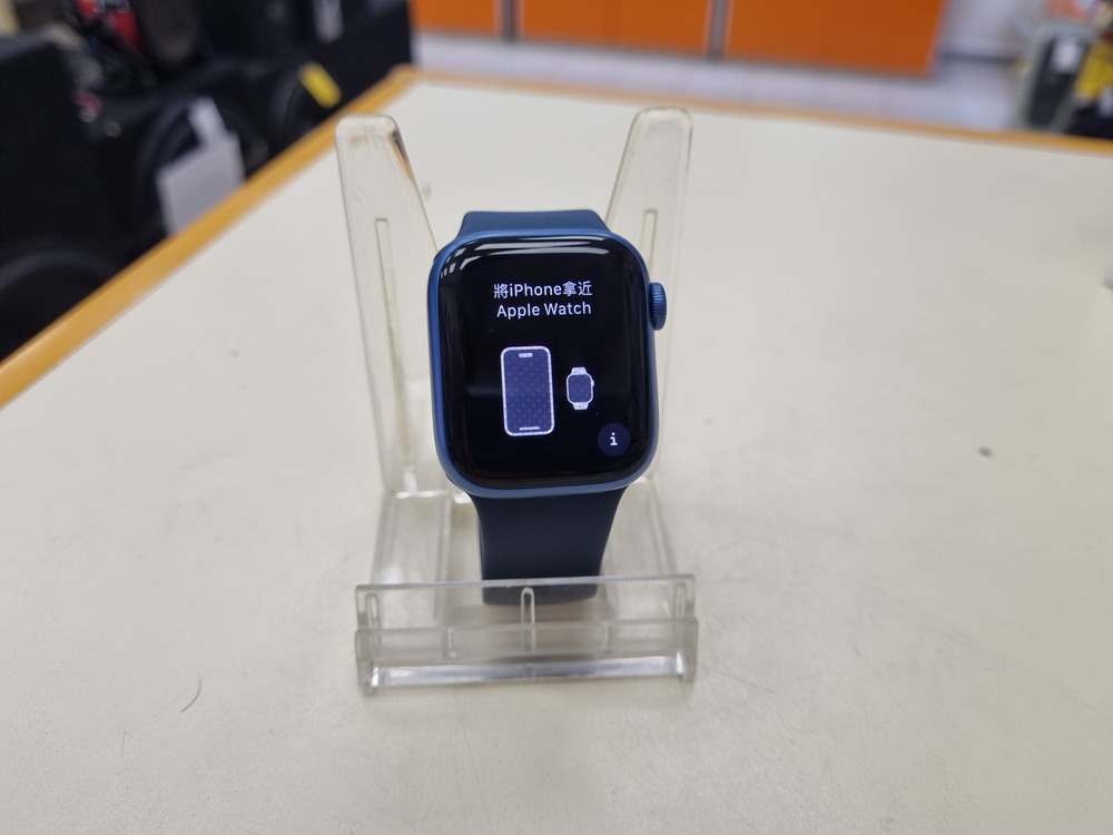 Смарт-часы Apple Watch Series 7 41mm