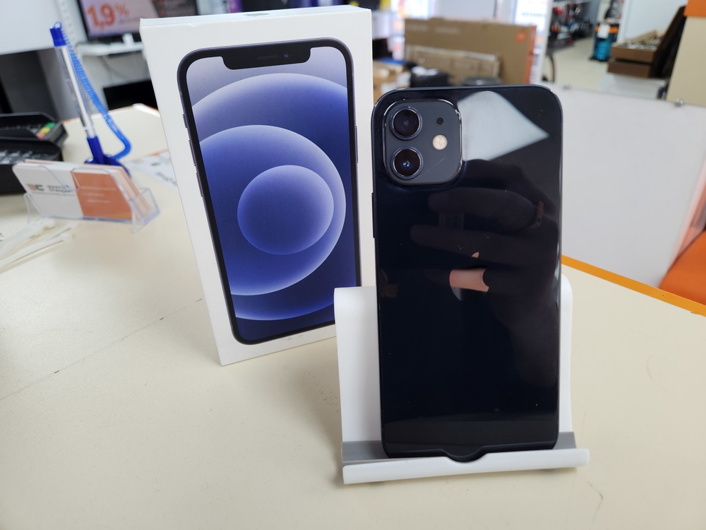 Смартфон Apple iPhone 12 128Gb