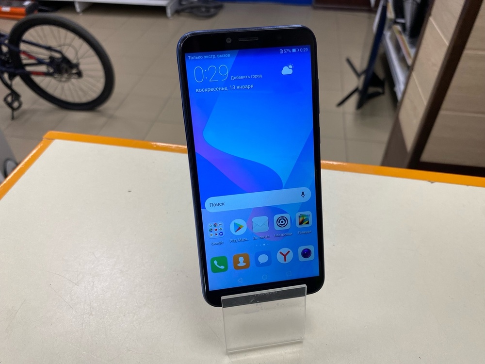 Смартфон Huawei Y6 (2018)