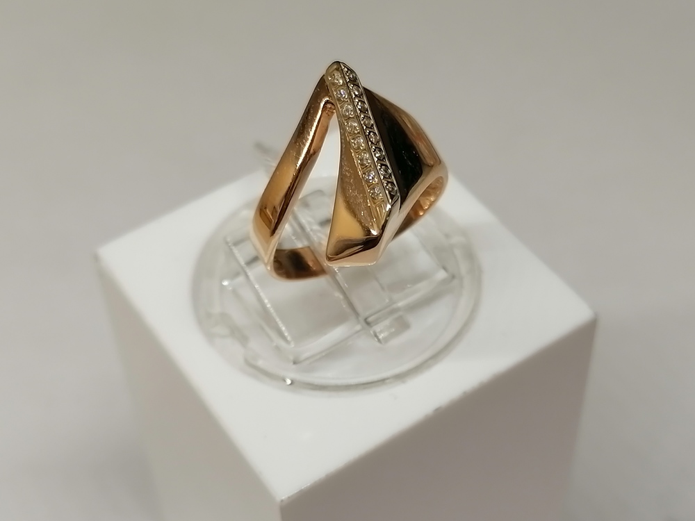 КОЛКМИ585 КОЛЬЦО С КАМНЯМИ (Au 585)