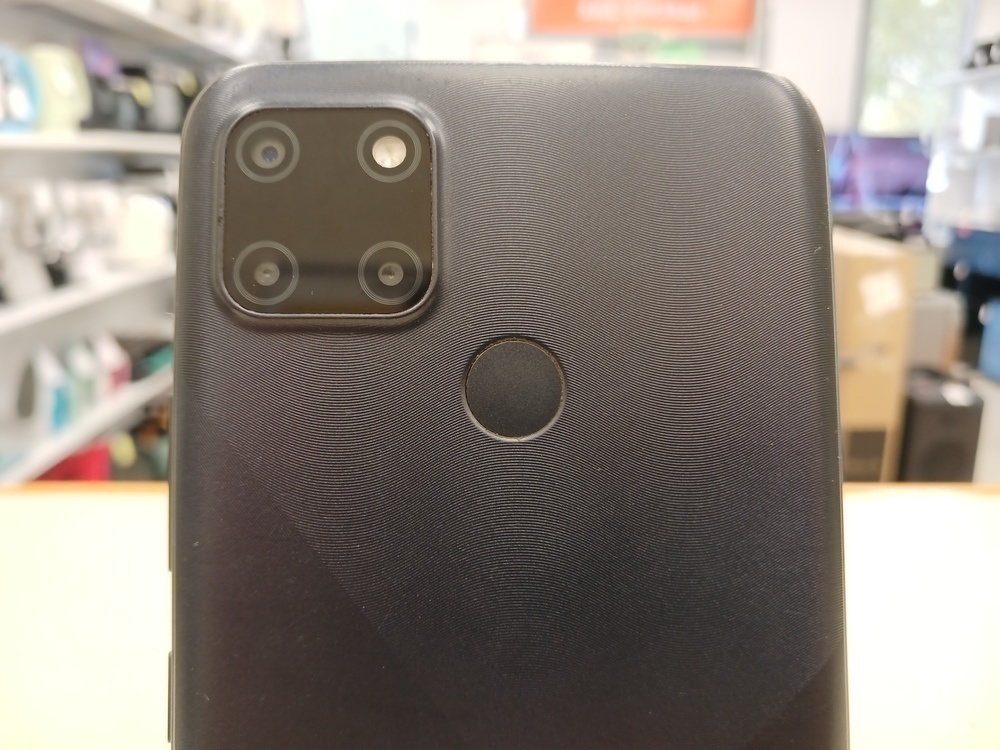 Смартфон Realme C21Y 3/32