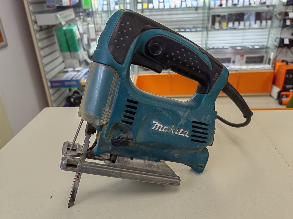 Лобзик Makita 4329