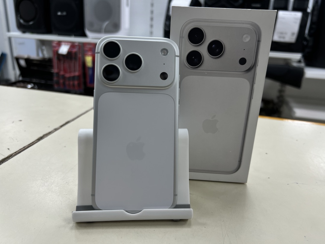 Смартфон Apple Iphone 17 Pro 256Gb