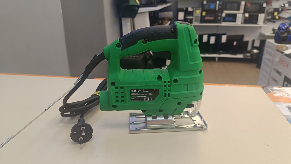 Лобзик Oasis LE-50