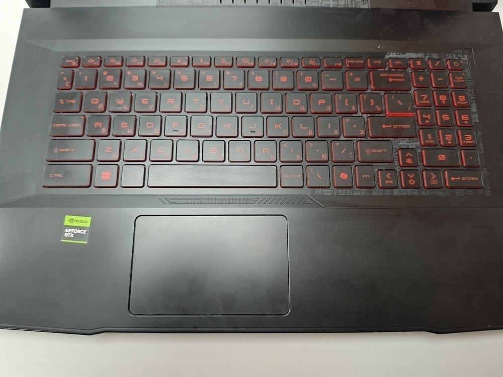 Ноутбук MSI Katana 17 B12U; Core I5-12450H, GeForce RTX 3050, 16 Гб, 512 GB, Нет
