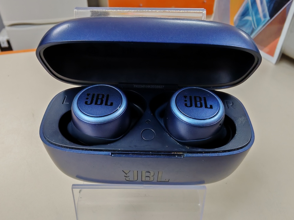Наушники беспроводные JBL Live 300 TWS