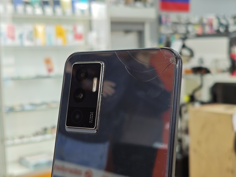 Смартфон Vivo V23e 8/128