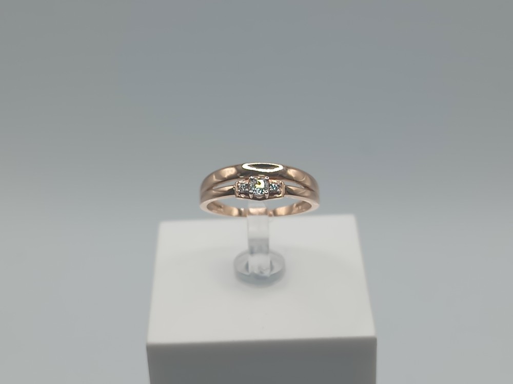 КОЛЬЦО С КАМНЯМИ (Au 585)