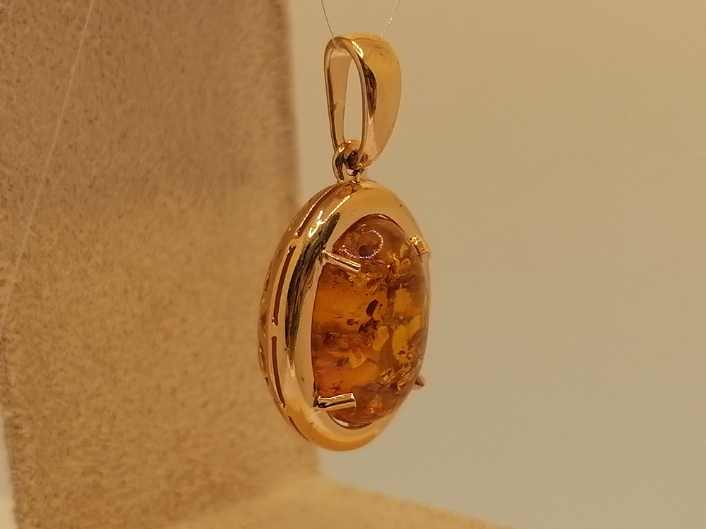 ПОДВЕСКА С КАМНЕМ (Au 585)