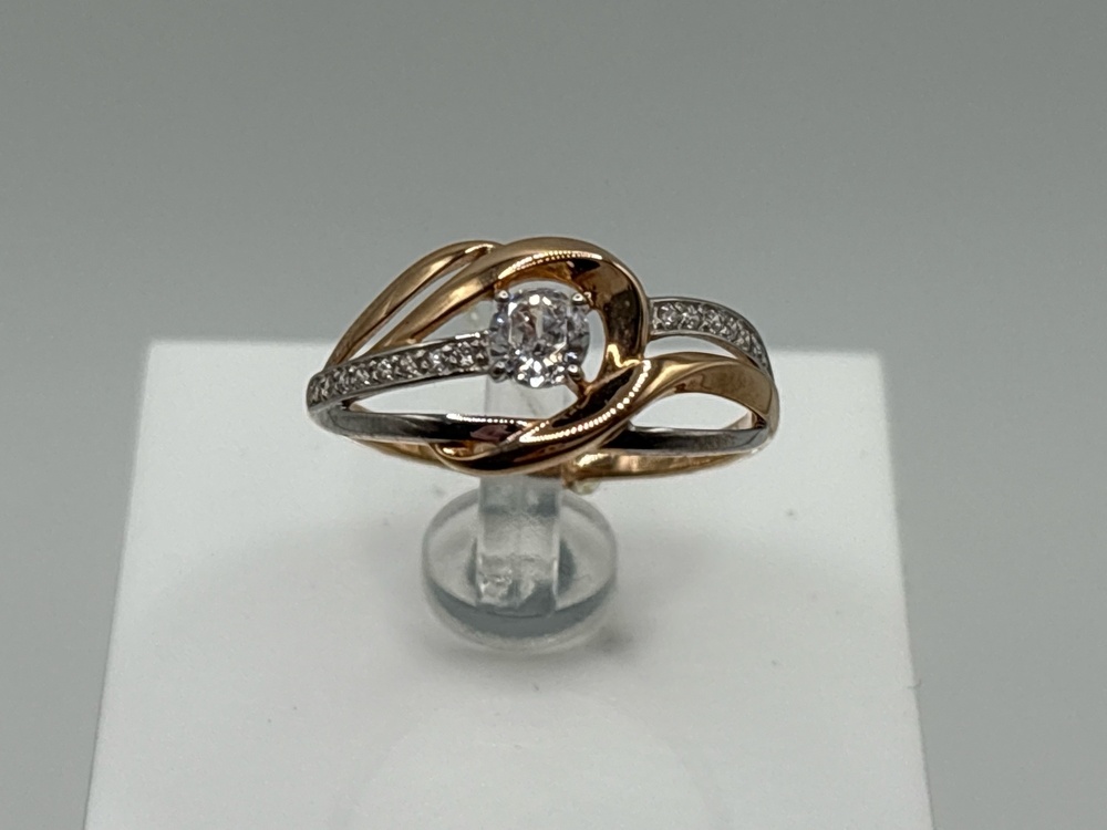 018236 КОЛЬЦО С КАМНЯМИ (Au 585)