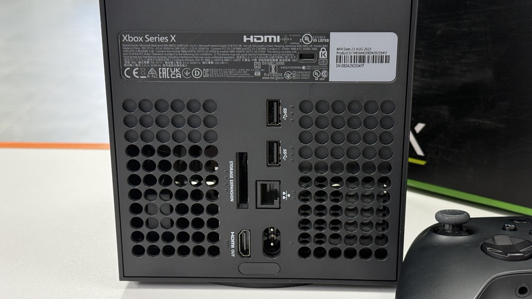 Игровая приставка Xbox Series X 1Tb