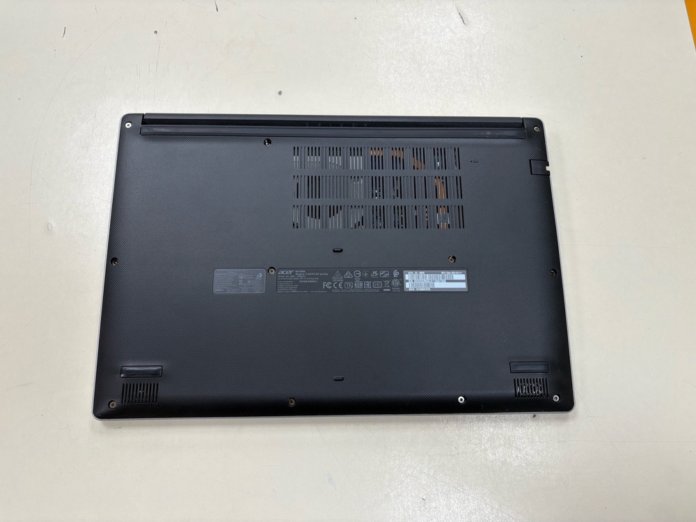 Ноутбук Acer Aspire 3; Ryzen 5 3500U, Radeon Vega 8, 12 Гб, 256 Гб, Нет