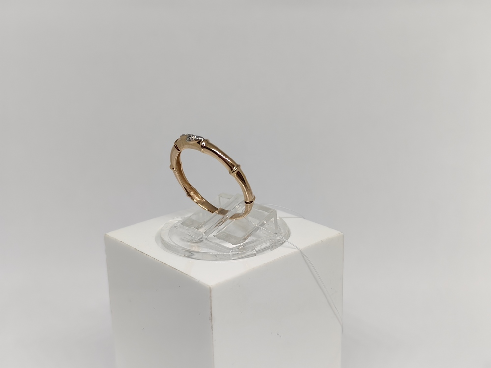 КОЛЬЦО С КАМНЯМИ (Au 585)