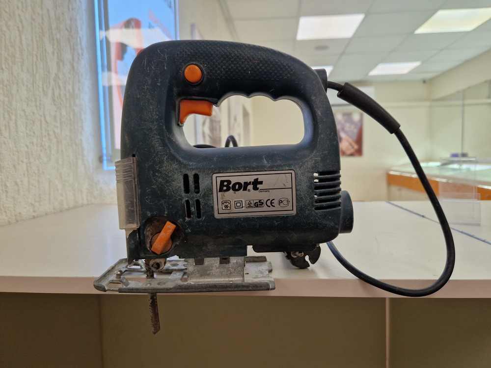 Лобзик Bort BPS-650