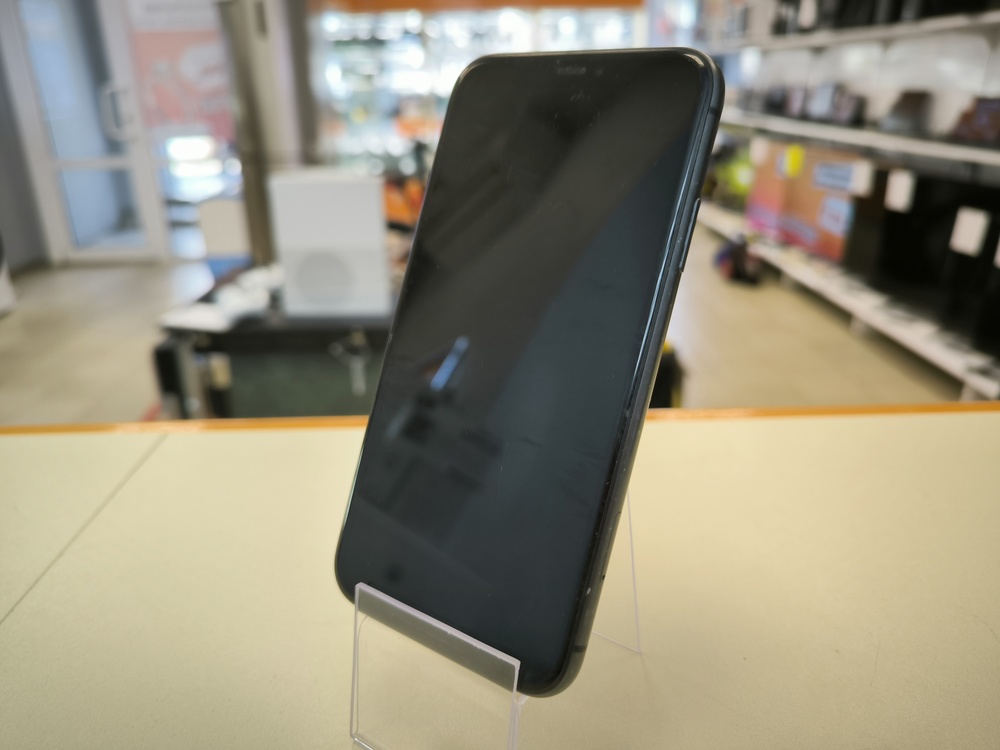 Смартфон Apple iPhone 11 64Gb