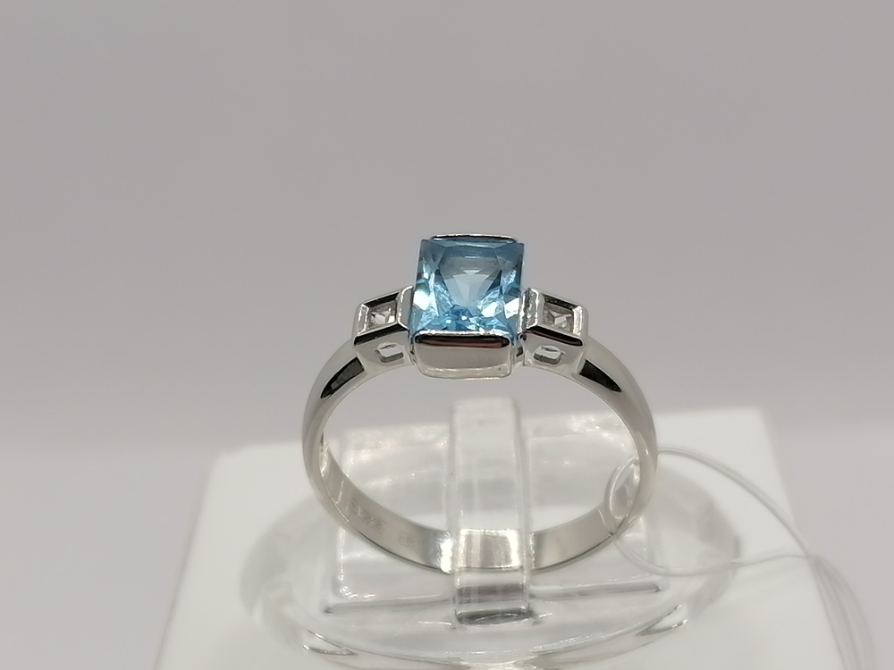 КОЛЬЦО ТОПАЗ с камнями (Au 585)