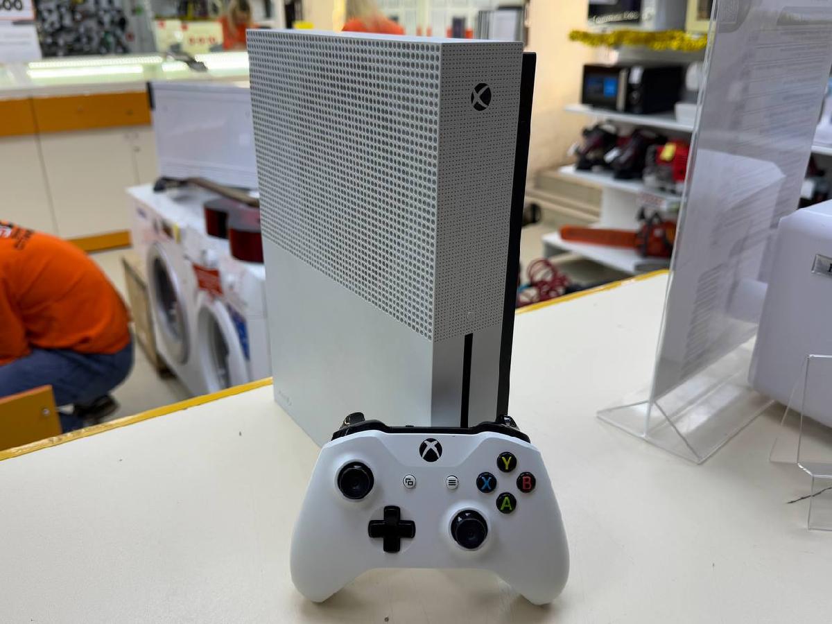 Игровая приставка Xbox One S 1TB